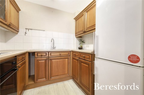 Click the photo for more details of Waldegrave Gardens, Upminster