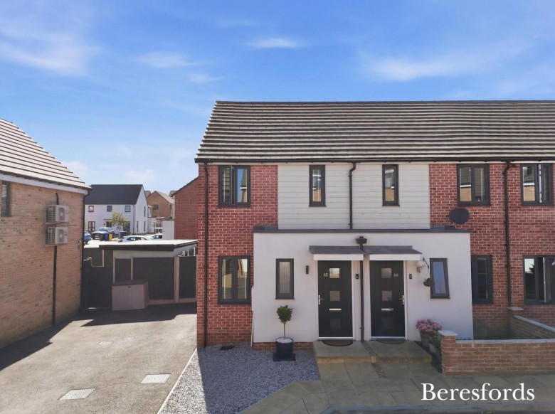 Click the photo for more details of Aveley, South Ockendon, Essex