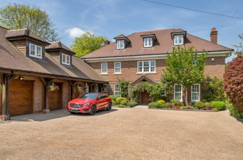 Click the photo for more details of Cliff Way, Compton, Winchester, Hampshire, SO21