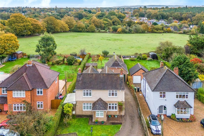 Click the photo for more details of Farnham Road, Holt Pound, Farnham, GU10