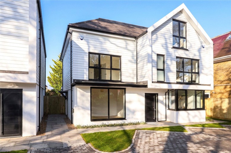 Click the photo for more details of Stevens Lane, Claygate, Surrey
