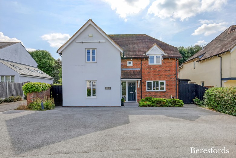 Click the photo for more details of Howe Green, Chelmsford, Essex