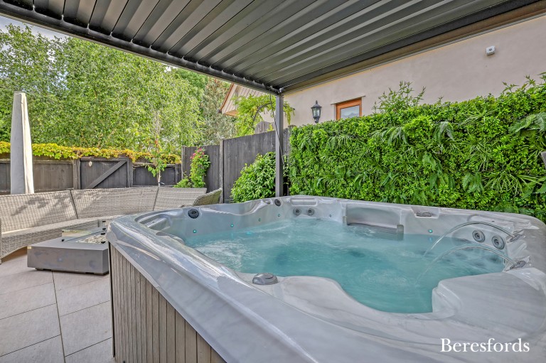 Images for Howe Green, Chelmsford, Essex