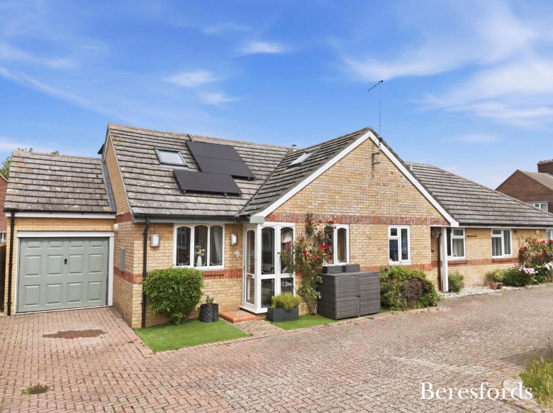 Click the photo for more details of Roxwell, Chelmsford, Essex