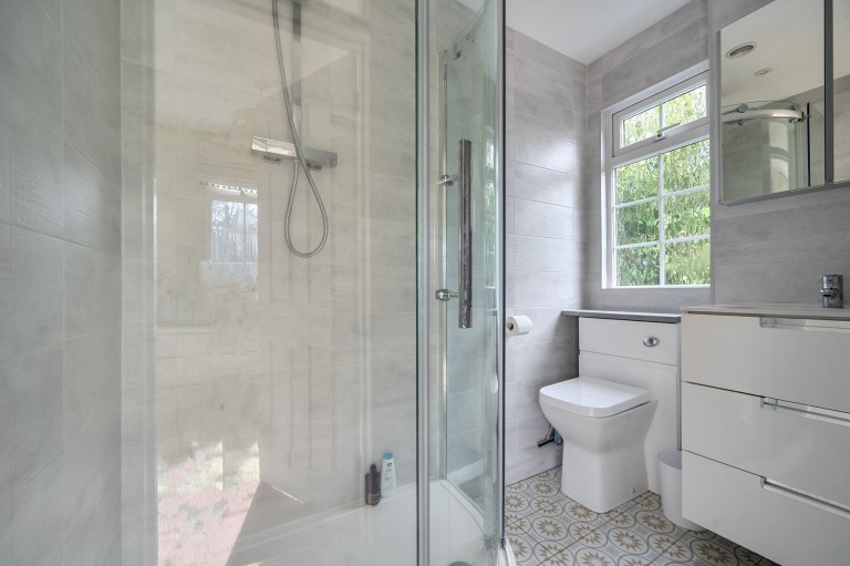 Images for Farnham Lane, Haslemere, GU27