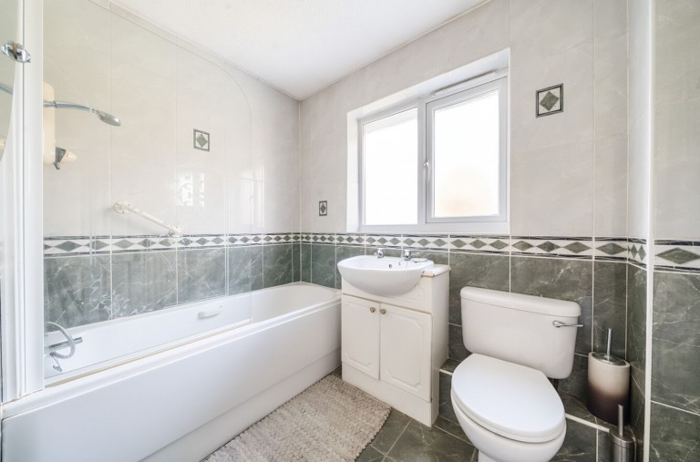 Images for Lodge Close, Middleton-On-Sea, PO22