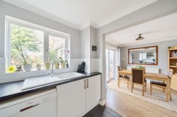 Images for Lodge Close, Middleton-On-Sea, PO22