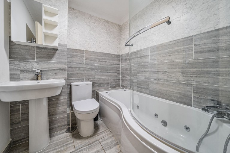 Images for Redwood Grove, Havant, PO9