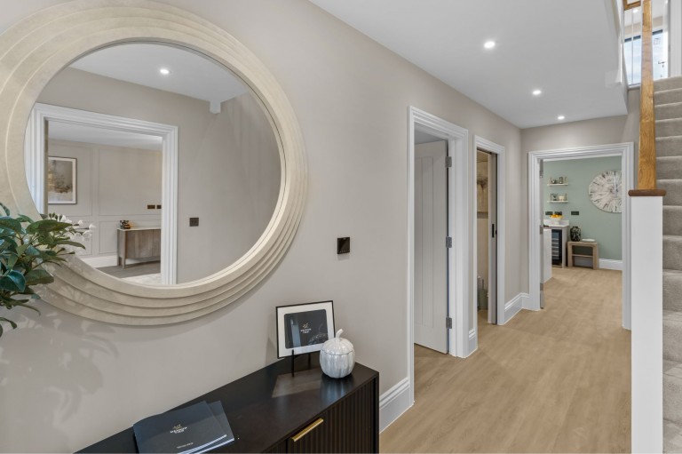 Images for Meadow View, Coolhurst Close, RH13