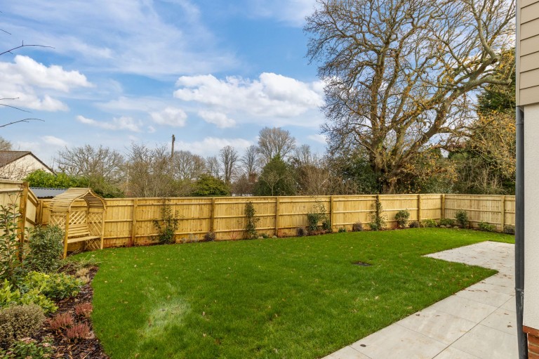 Images for Meadow View, Coolhurst Close, RH13