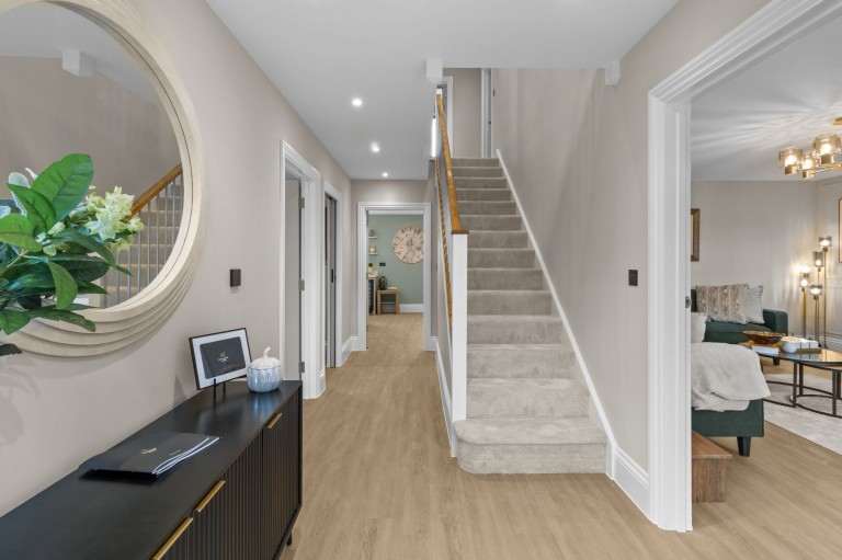 Images for Meadow View, Coolhurst Close, RH13