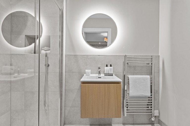 Images for Meadow View, Coolhurst Close, RH13