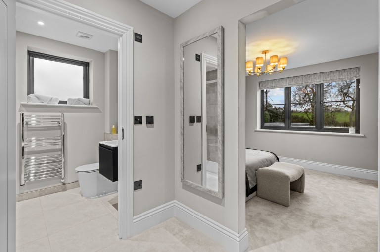 Images for Meadow View, Coolhurst Close, RH13