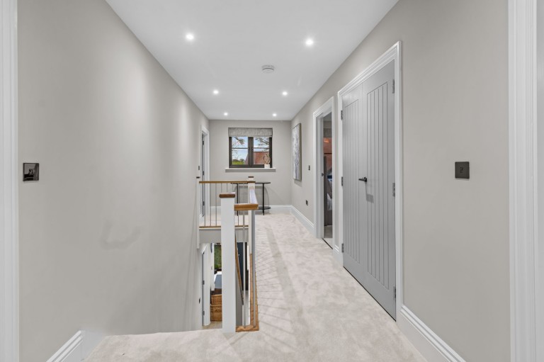 Images for Meadow View, Coolhurst Close, RH13