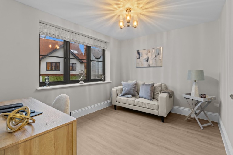 Images for Meadow View, Coolhurst Close, RH13