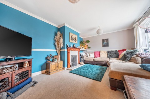 Click the photo for more details of Crouch Cross Lane, Boxgrove, PO18