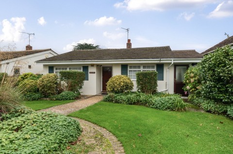 Click the photo for more details of Mill Lane, Sidlesham, PO20