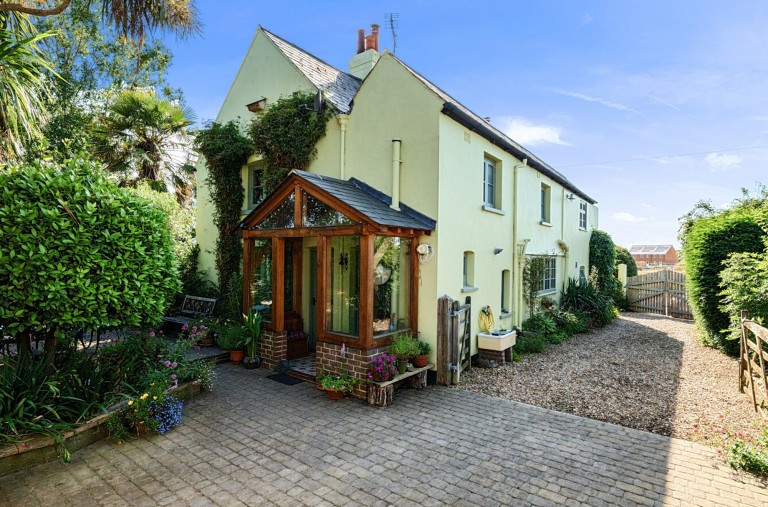Images for 46 Hook Lane, Rose Green, PO21