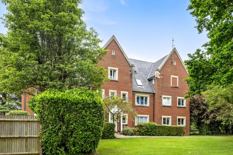 Images for Tanbridge Park, Horsham, RH12