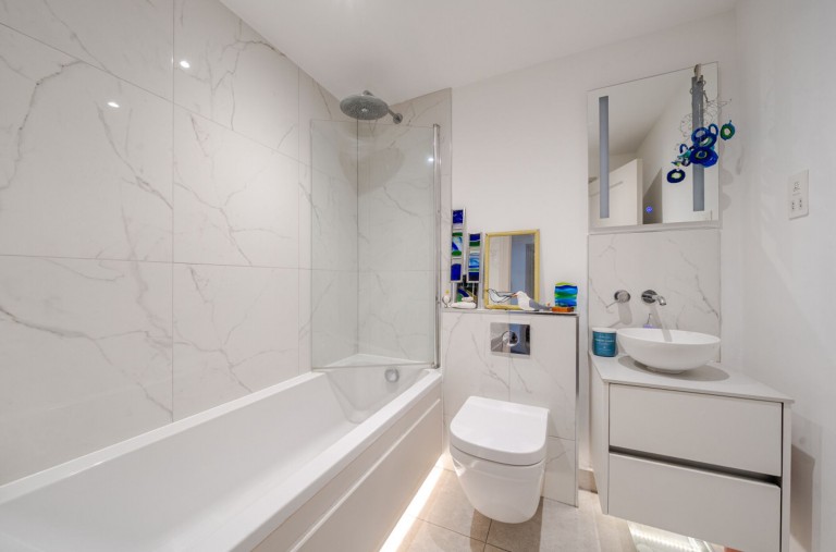 Images for The Esplanade, East Lodge The Esplanade, PO21