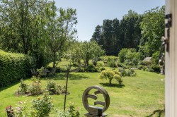 Images for The Hollow, Washington, RH20
