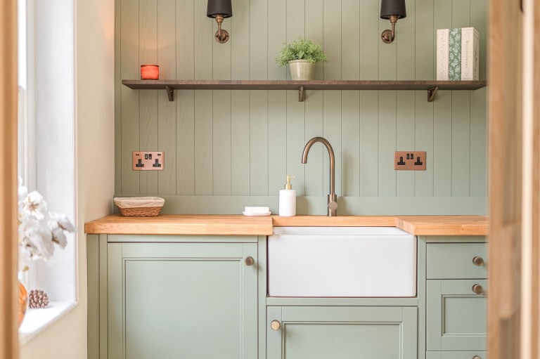 Images for The Hollow, Washington, RH20