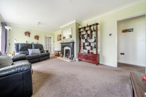 Click the photo for more details of Aldwick, Bognor Regis, PO21