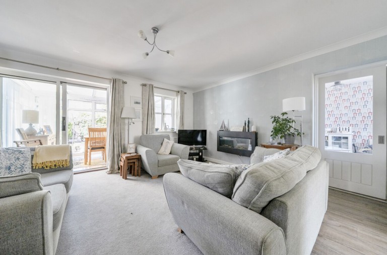 Images for Avebury Close, Bracklesham Bay, PO20