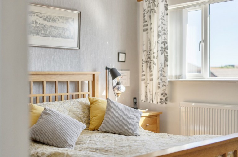Images for Avebury Close, Bracklesham Bay, PO20