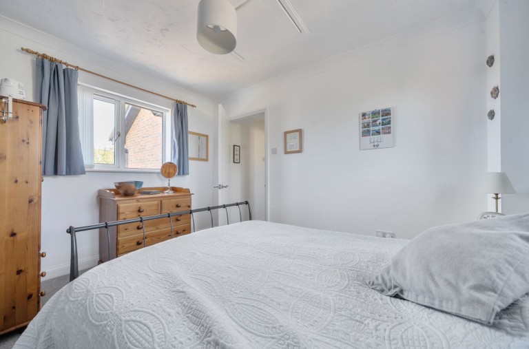 Images for Avebury Close, Bracklesham Bay, PO20