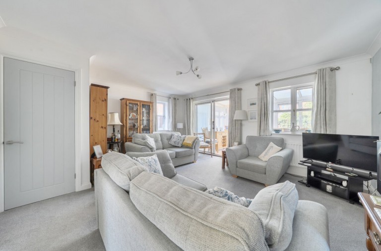 Images for Avebury Close, Bracklesham Bay, PO20