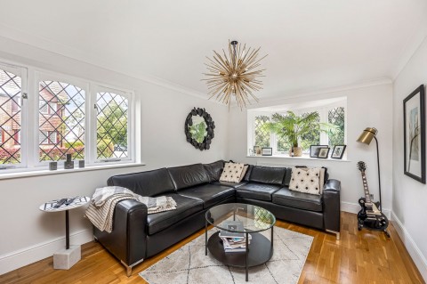 Click the photo for more details of Millers Gate, Horsham, RH12
