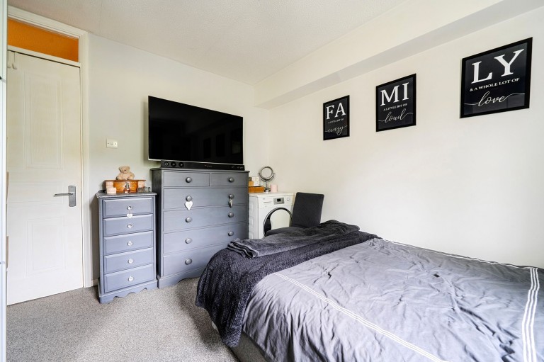 Images for Haslemere, GU27