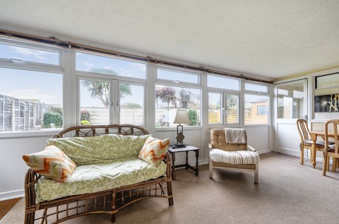 Click the photo for more details of Pond Road, Bracklesham Bay, PO20