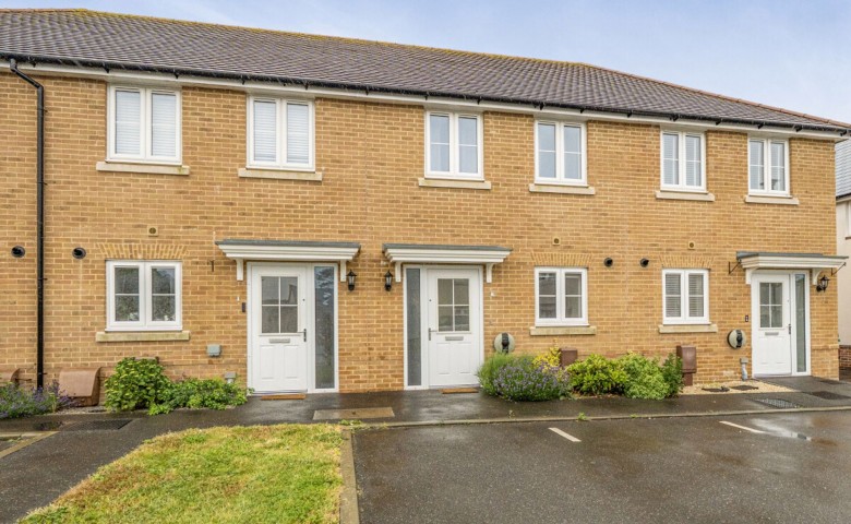 Click the photo for more details of Potters Way, North Bersted, PO21