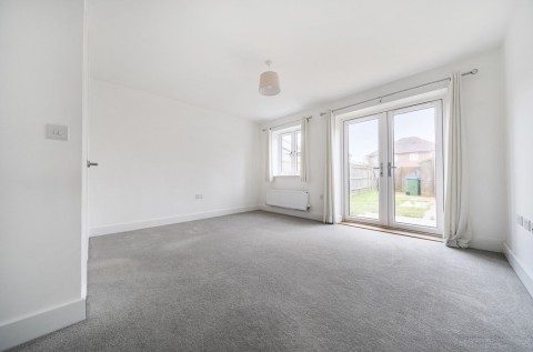 Click the photo for more details of Potters Way, North Bersted, PO21