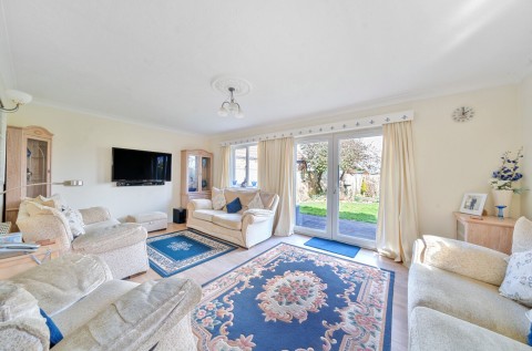 Click the photo for more details of Stein Road, Emsworth, PO10