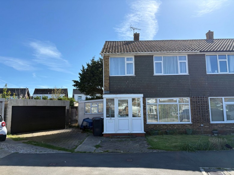 Click the photo for more details of Wellington Gardens, Selsey, PO20