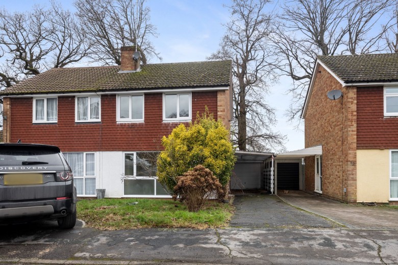 Click the photo for more details of Collingwood Road, Horsham, RH12