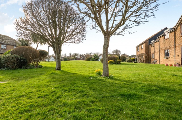 Images for Kingfisher Court, Middleton On Sea, PO22