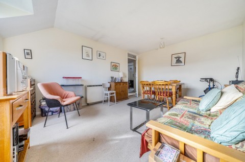 Click the photo for more details of Kingfisher Court, Middleton On Sea, PO22