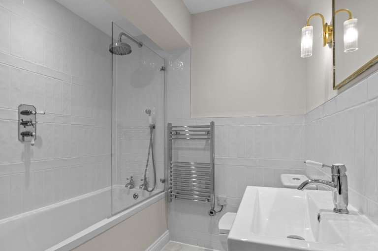 Images for Graylands Manor, Langhurstwood Road, RH12