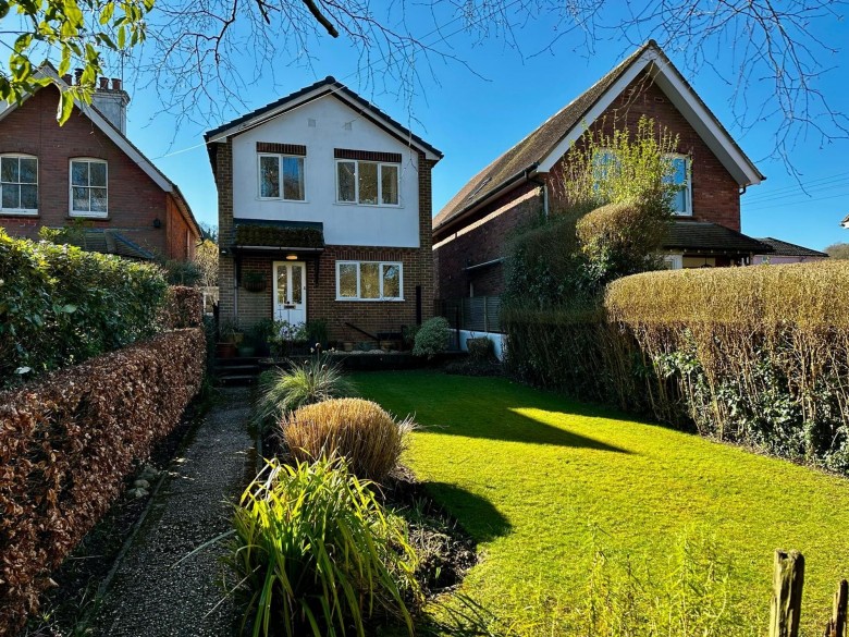 Click the photo for more details of Copse Road, Haslemere, GU27