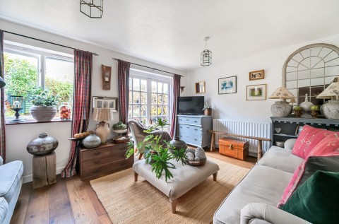 Click the photo for more details of Copse Road, Haslemere, GU27