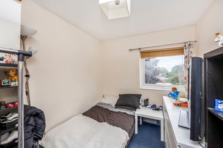 Images for Hawthorn Close, Horsham, RH12