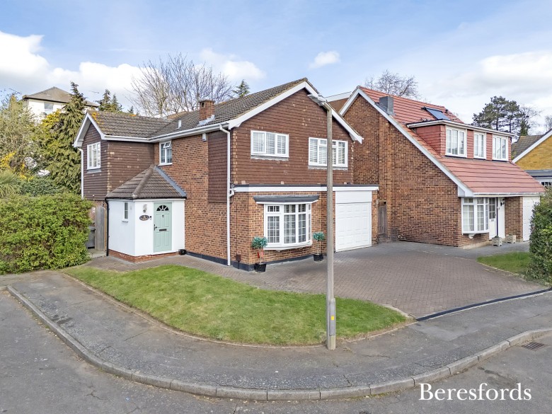 Click the photo for more details of The Terlings, Brentwood, Essex, CM14
