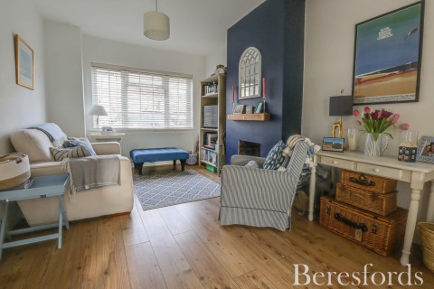 Click the photo for more details of Kings Chase, Brentwood, Essex, CM14