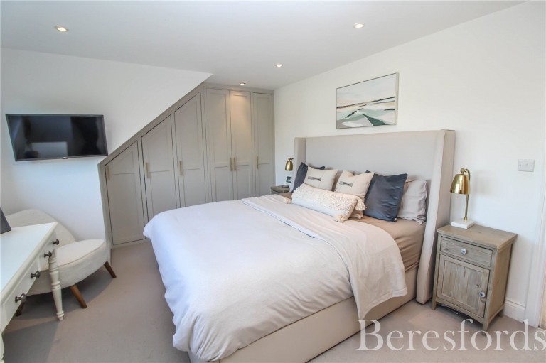 Images for Coxtie Green Road, Pilgrims Hatch, Brentwood, CM14