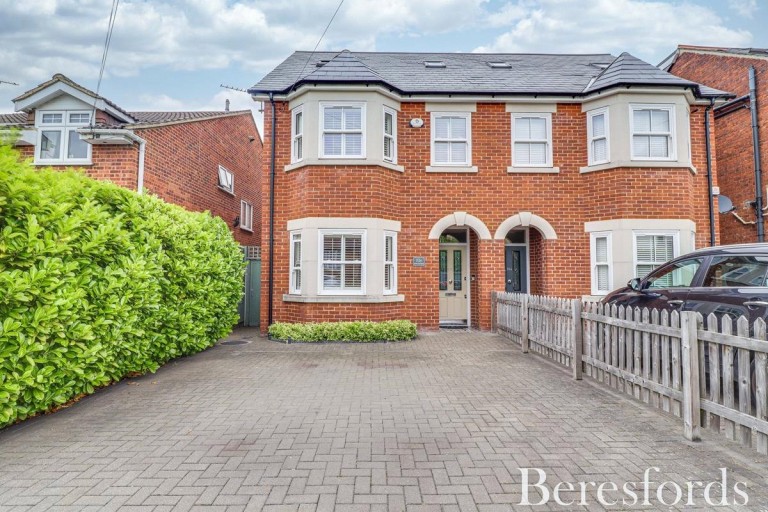 Images for Robin Hood Road, Brentwood, Essex, CM15