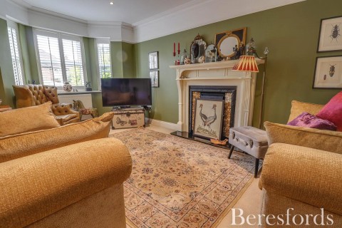 Click the photo for more details of Robin Hood Road, Brentwood, Essex, CM15